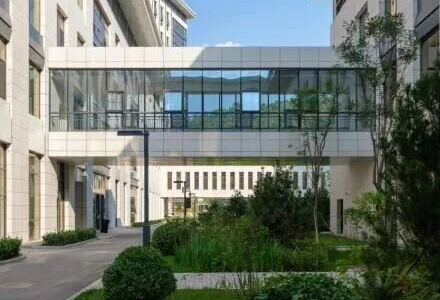 上海辉鱼助力【山西吕梁第三人民医院幕墙项目】