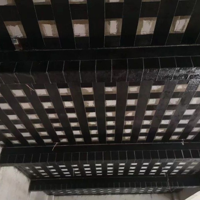 选择300g碳纤维布还是 200g碳纤维布？答案来了