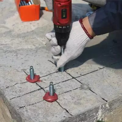 上海辉鱼仰孔 / 顶面植筋防流胶施工方法